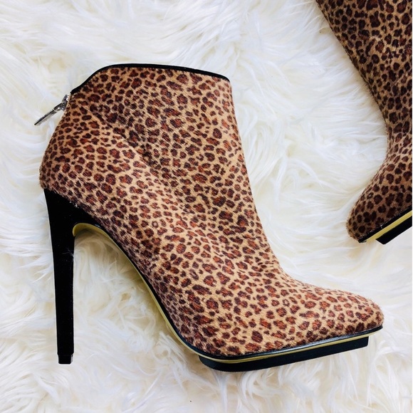 MICHAEL ANTONIO LEOPARD ANKLE BOOTS♥️ - Picture 2 of 4